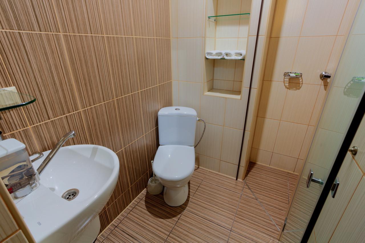 Comfort Hotel & Hostel Zaporizhia Exterior foto