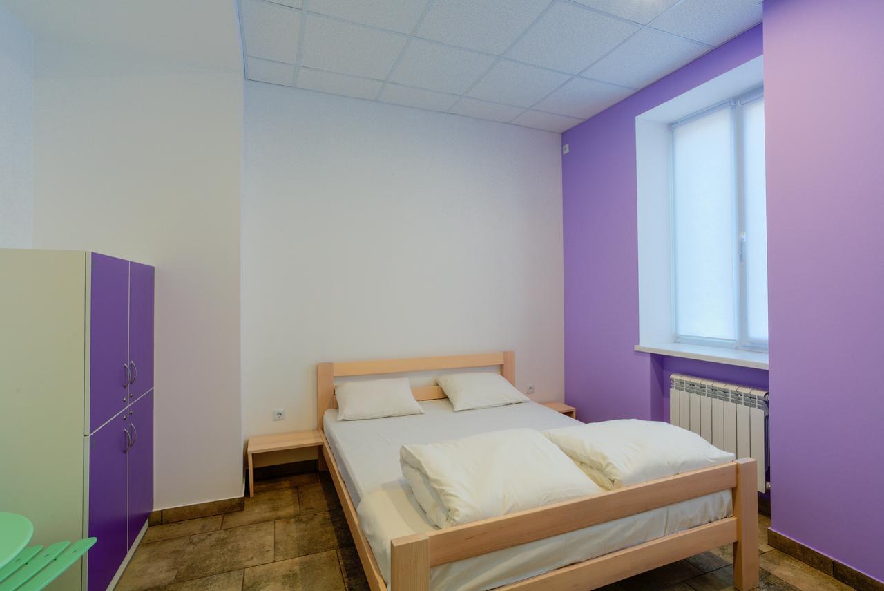 Comfort Hotel & Hostel Zaporizhia Exterior foto
