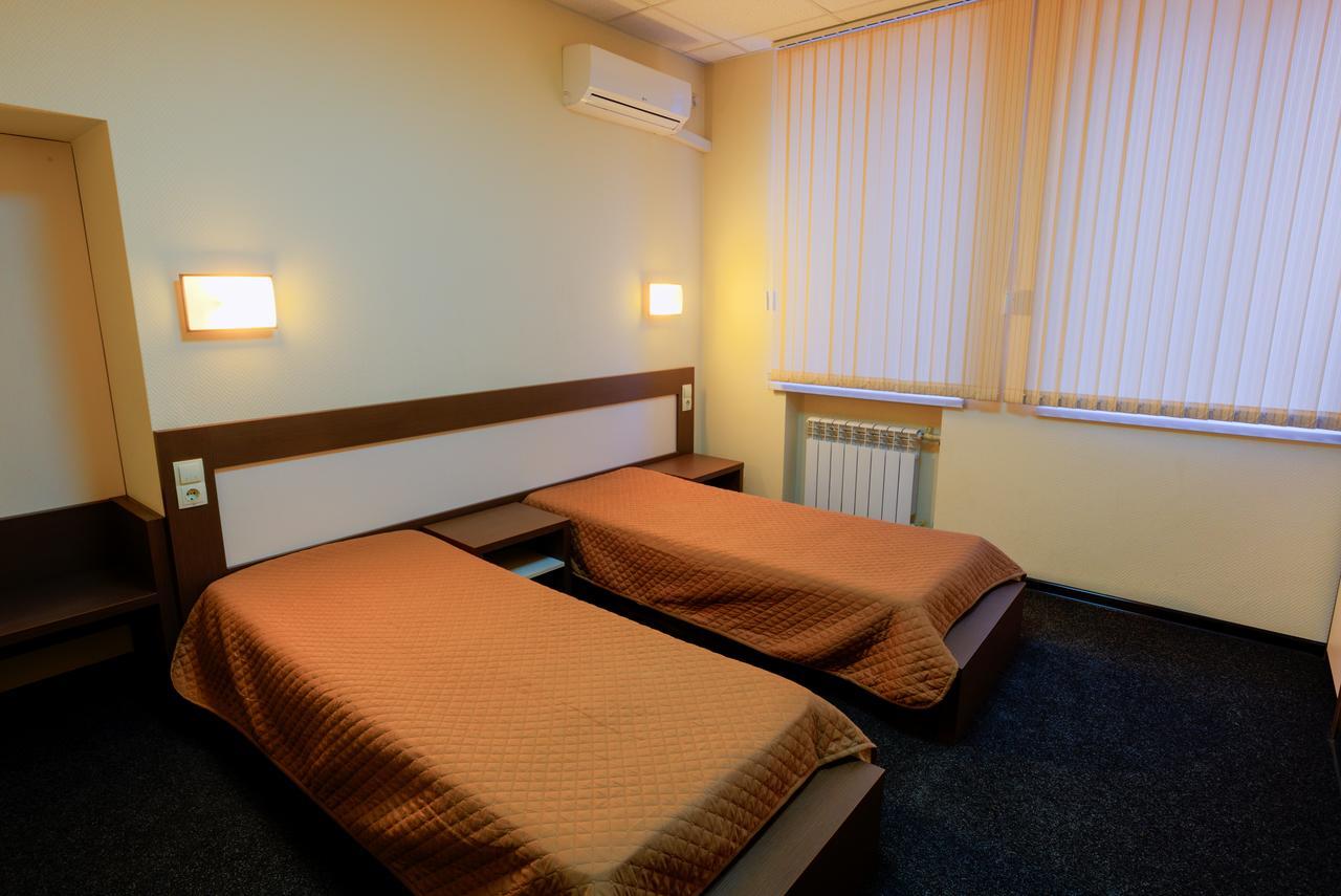 Comfort Hotel & Hostel Zaporizhia Exterior foto